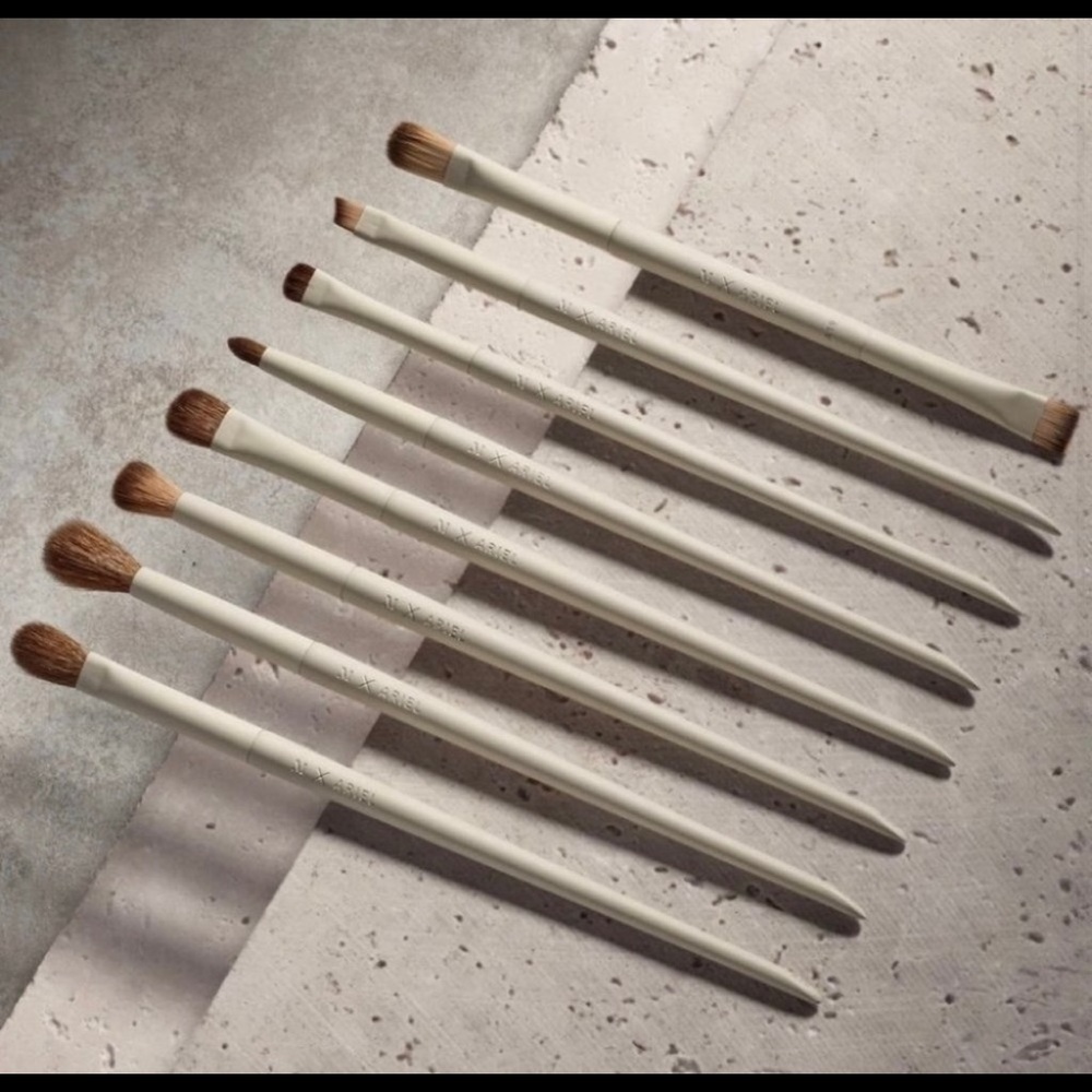 Morphe X Ariel 8 piece eye brush set